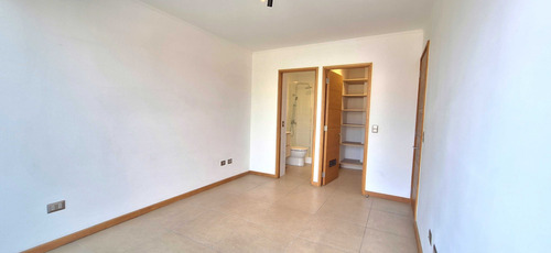 Vende, Moderno Dpto. En Edificio Boulevard (72748)