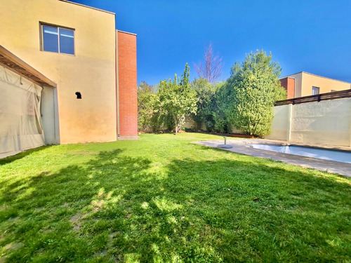 En Venta Práctica, Cómoda Y Linda Casa En Chamisero