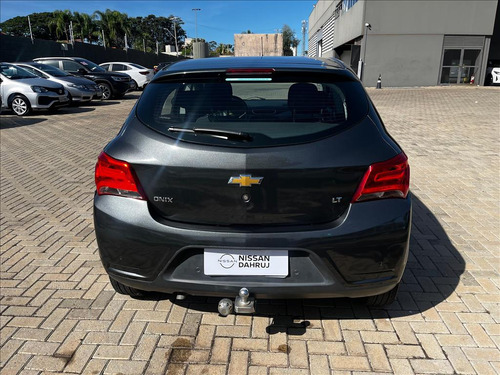 Chevrolet Onix 1.4 MPFI LT 8V FLEX 4P AUTOMÁTICO