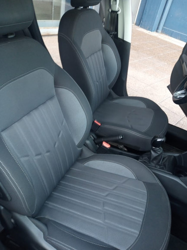 Peugeot 208 Allure 2017 Techo Y Navegador 31.000kms !!!!!!!!