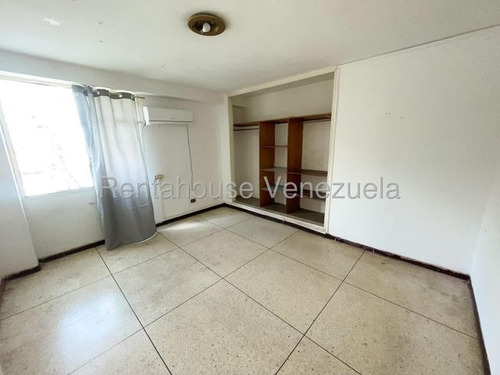 Tg Apartamento En Venta En Los Palos Grandes 25-19451 Ys