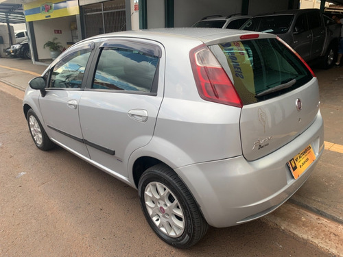 Imagem 4 de 15 de Fiat Punto Elx 1.4 Prata 2008