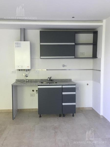 Imagen 3 de 8 de Departamento - Moron