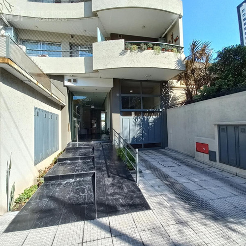 2 Amb. A Estrenar Con Cochera Y Baulera En Banfield Centro