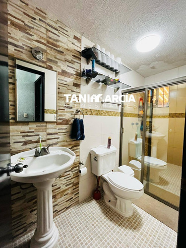 Vendo Casa Super Cómoda De 1 Nivel En Fortín.