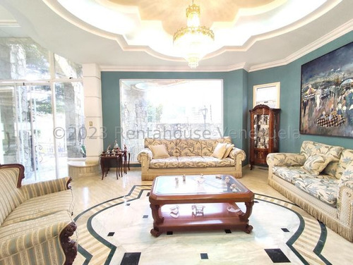Jip 25-13586: Rentahouse Vende Magestuosa Casa De 920mts2, Rodeada De Hermosos Jardines Y Espectaculares Ambientes De Lujo. En Urb El Castaño. Maracay