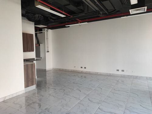 Oficina A La Venta En Edificio Britania
