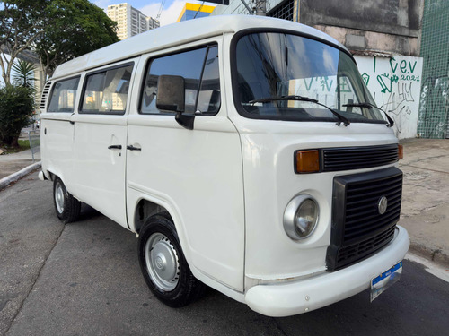 Volkswagen Kombi 1.4 Standard Total Flex 3p