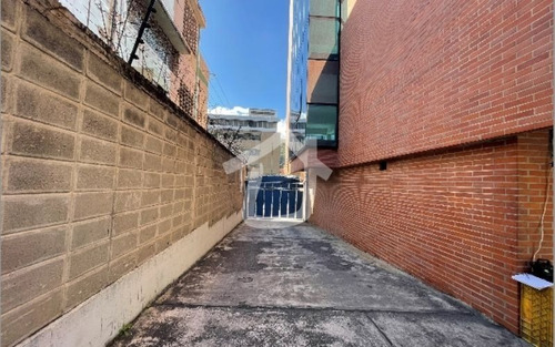 Imagen 4 de 17 de Edificio Industrial-comercial