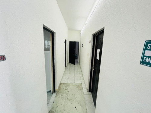 Oficina En Venta En Veracruz, Col. Flores Magón En Veracruz.