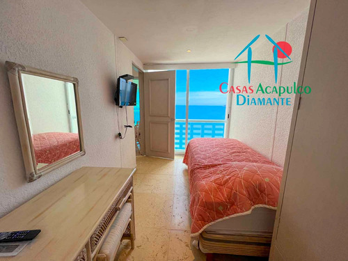 Cad Azálea Y Jazmín 1401 Y 1402. Terraza Con Vista Frontal Al Mar. En Condominio De Playa