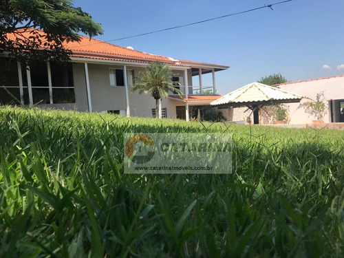 Imagem 2 de 13 de Lindíssima Chácara Em Condomínio Fechado!
