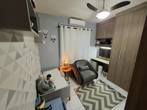 Apartamento 2 Dormitórios Com 1 Suite
