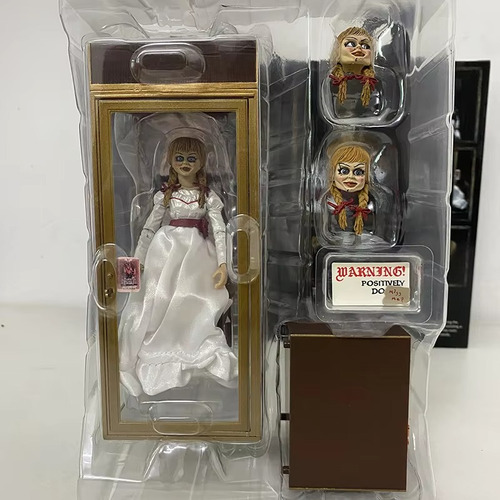 Figura De Acción Neca Annabelle Figure Comes Home Annabelle