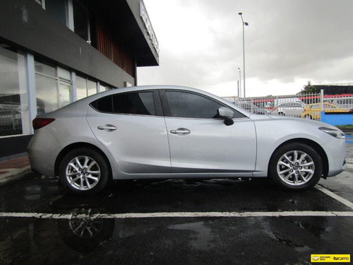 Mazda 3 2.0 Touring