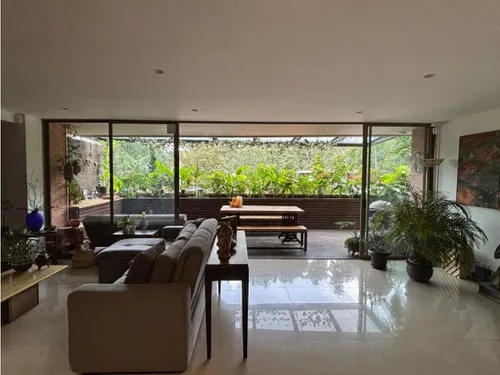 Rhbr-13767 Apto Piso 1 Poblado, Cola Del Zorro