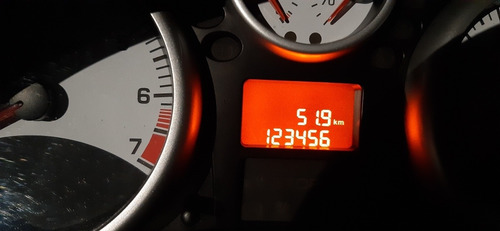 Peugeot 207 2010 1.4 Xr Sport Flex 5p