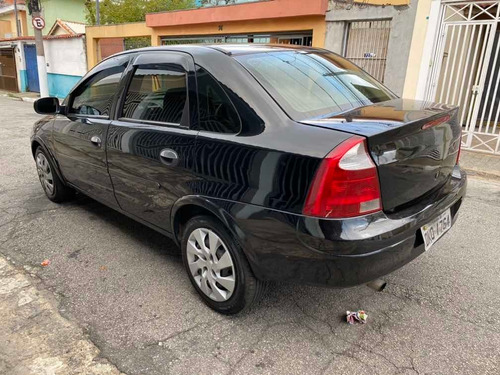 Imagem 4 de 6 de Chevrolet Corsa Sedan 2004 1.0 Joy 4p C/ Direcao Hidraulica