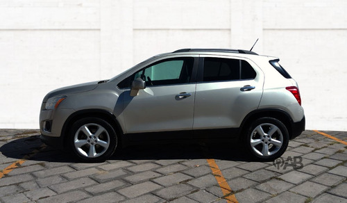 Imagen 3 de 10 de Chevrolet Trax 2016 1.8 Ltz Piel At