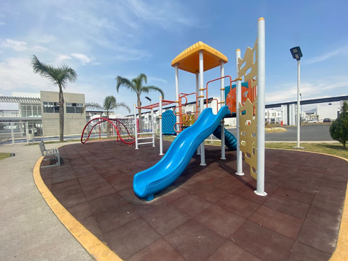 ¡haz Realidad Tus Sueños En Tecámac, Casa En Venta En Paseos Del Bosque 2! Acceso Controlado Y Diversión Garantizada Con Canchas Y Alberca, Rutas Cercanas A Cdmx Y Aifa