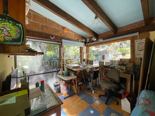 Casa En Venta En Huertas La Joya, Estilo Campestre, Con 4 Recámaras