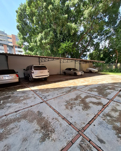 Venta Apartamento Urb. La Soledad, 197mts Exclusivo Maracay Aragua