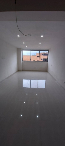 Imagen 9 de 22 de Penthouse Urb. La Trigaleña Valencia 0412-4860923.
