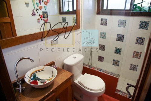 Se Vende Hermosa Casa Sector Lo Barneches