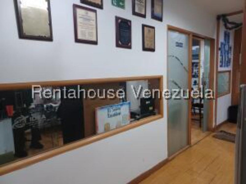 #25-11404 Amplia Oficina En El Recreo