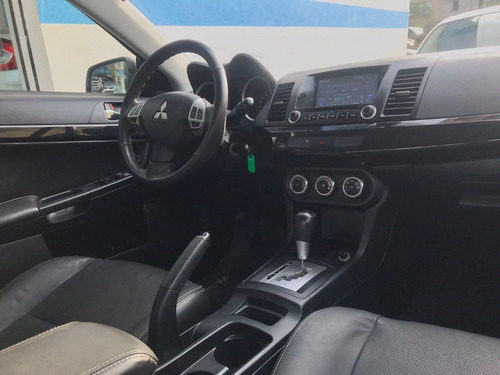 Imagem 9 de 25 de Mitsubishi Lancer 2.0 Automático Prata Ano 2014