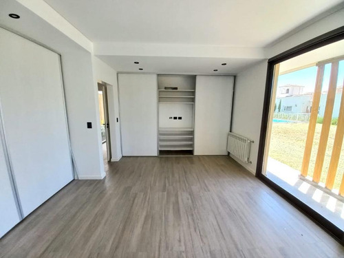 Imagen 18 de 26 de Casa - Canning (ezeiza)