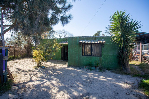 Venta De Terreno Y Casa En Régimen De Padrón Único En Pinar Norte.