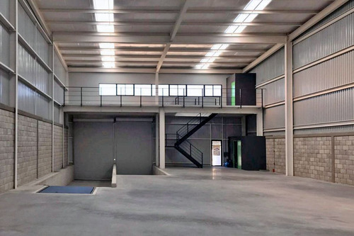 Amplias Bodegas En Venta 450 M2 El Marques Queretaro.