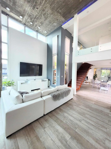 Casa 4 Dormitorios, Campos De Esther