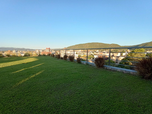 Departamento En Venta En Villa Carlos Paz