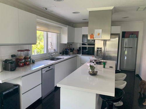 Casa En Venta En Buenos Aires Golf