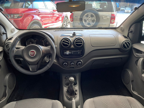 Fiat Palio Palio Attractive 1.0 8V (Flex)