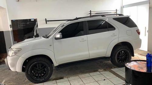 Imagem 1 de 3 de Toyota Sw4 2011 3.0 Srv 7l 4x4 Aut. 5p