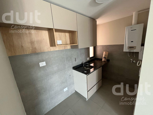 Venta En Nueva Córdoba - Planta Baja De 66 Metros Propios Y Patio Exclusivo