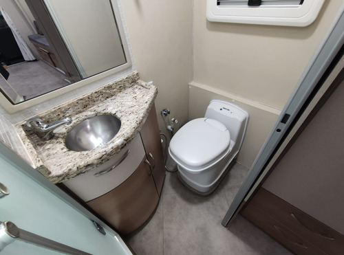 Motor Home Nacional Vettura Mod Slim House Ano 2018 - Y@w2