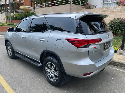 Toyota Fortuner 2.8l