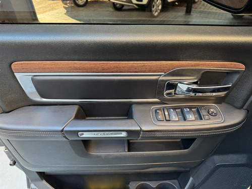 RAM 1500 5.7 Laramie Atx V8