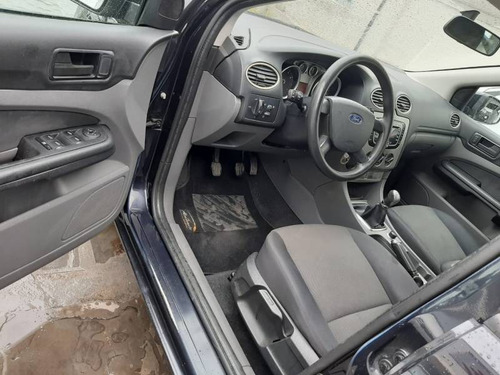 Ford Focus Sedan 2.0 16v