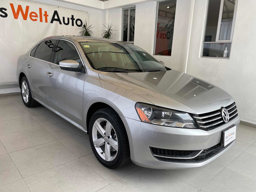 Imagen 3 de 15 de Volkswagen Passat 2013 2.5 Sportline At