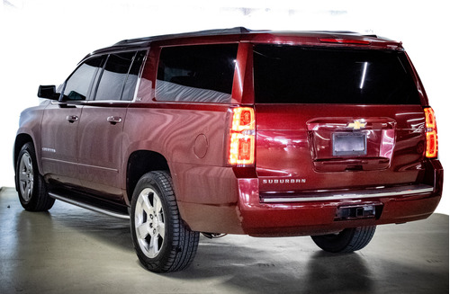 Chevrolet Suburban 5.3 Ltz 4x4 Mt