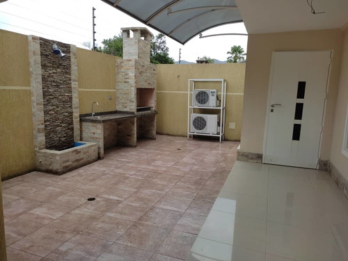 Imagen 4 de 14 de Townhouse En Venta Totalmente Remodelado Maracay // 04243385555