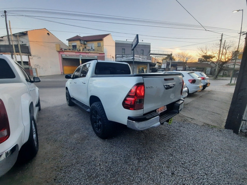 Imagen 7 de 10 de Toyota Hilux 2.8 Cd Srx 177cv 4x2 At 2018