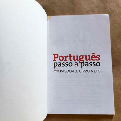 Livro Português Passo A Passo Com Pasquale Cipro Neto Volume 1 2009 S2 (Usado)