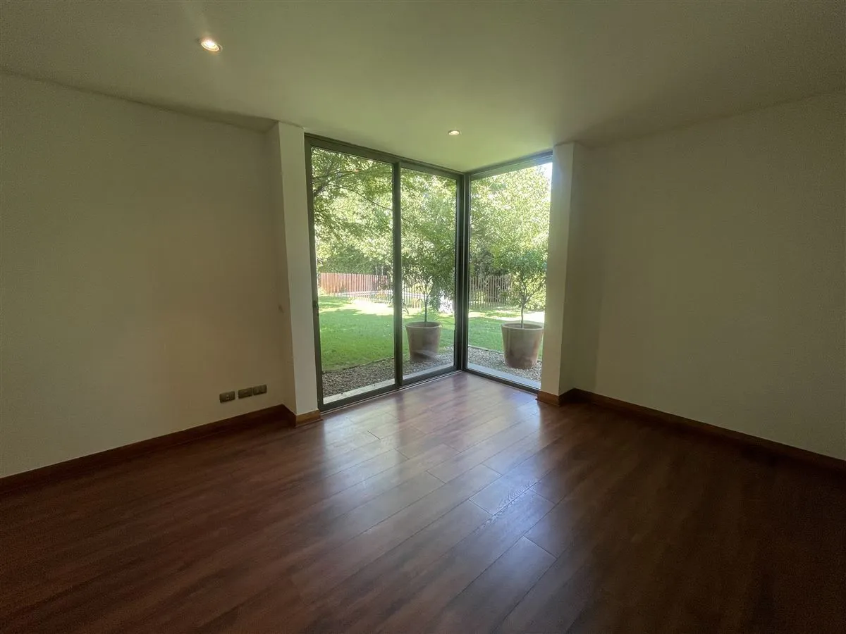Imagen 5 de 30 de Casa En Venta De 5 Dorm. En Lo Barnechea