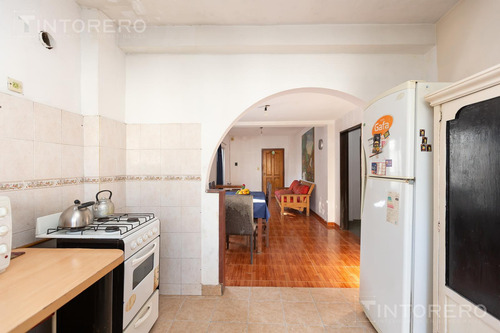 Venta Casa 3 Ambientes Caseros Patio Y Quincho
